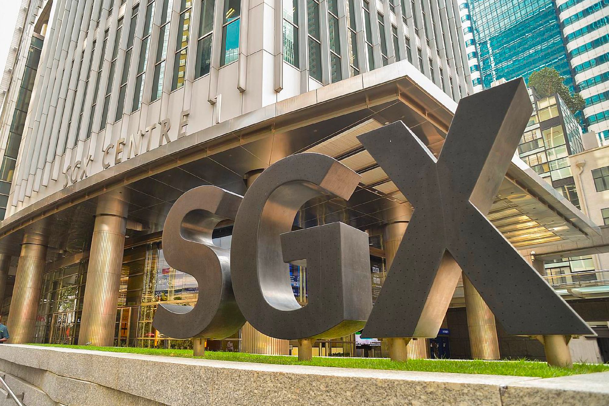 iSTOX Announces Investment from SGX And Heliconia